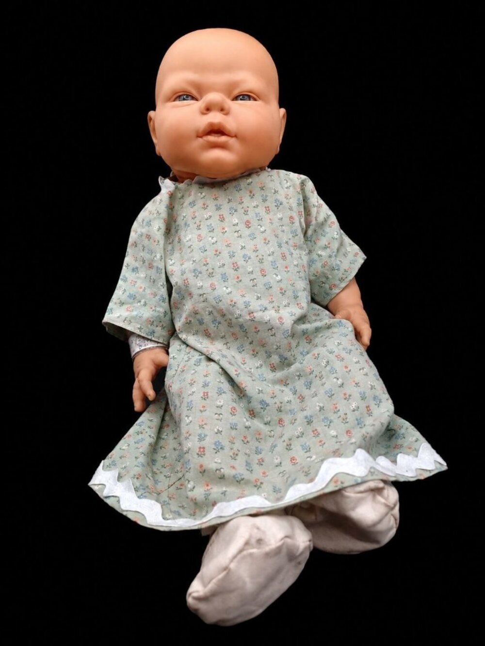 Vintage Berjusa Baby Girl Lifelike Newborn Baby Doll Anatomically Correct 19"